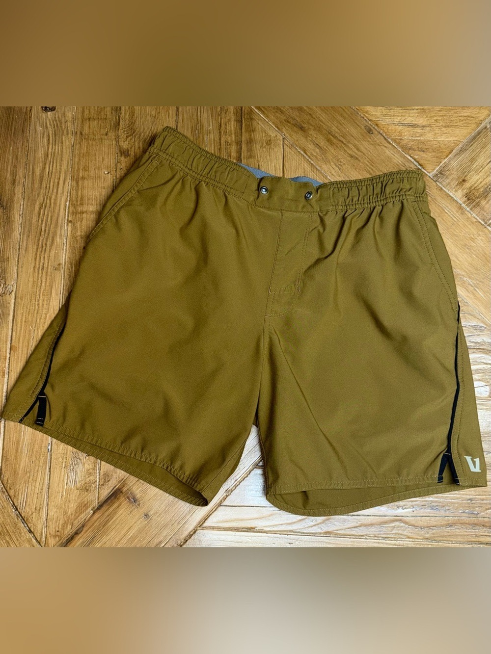 Vuori Men's Athletic Shorts in Olive Brown